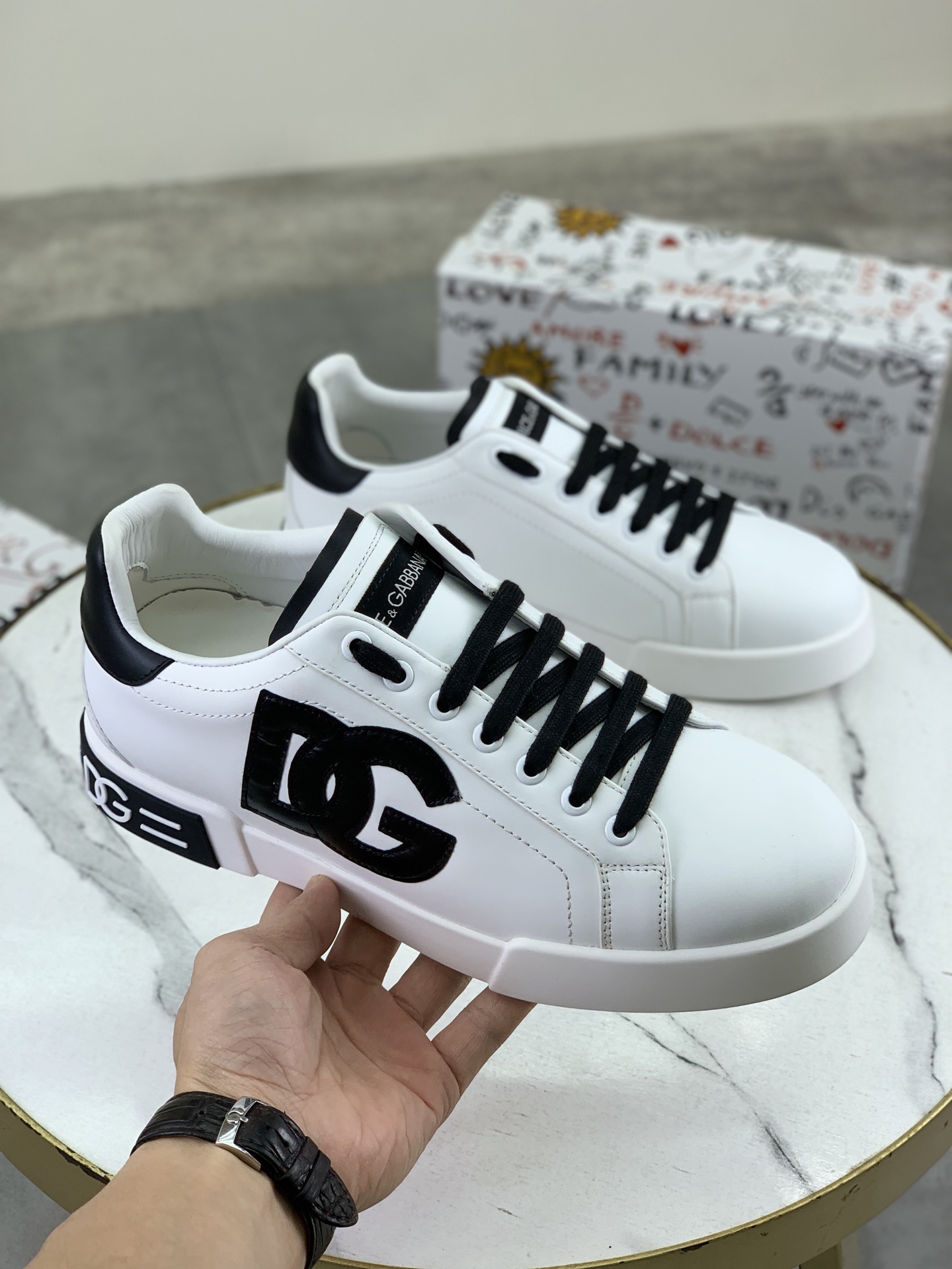 olce & Gabbana shoe